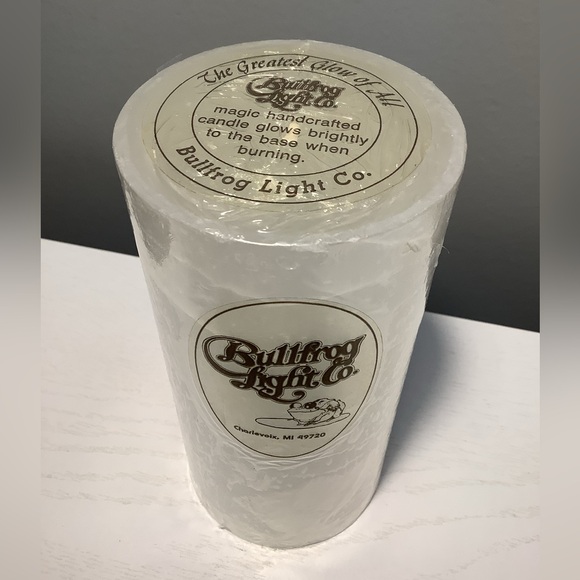 Vintage Bullfrog Light Co. Glow Candle - Picture 9 of 10